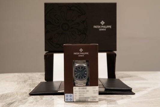 Patek Philippe 5711/1A-010 Nautilus DOUBLE SEALED